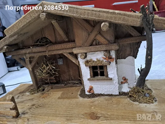 Дървена къща със сцена на Рождество Христово (светеща), снимка 4 - Антикварни и старинни предмети - 48694267