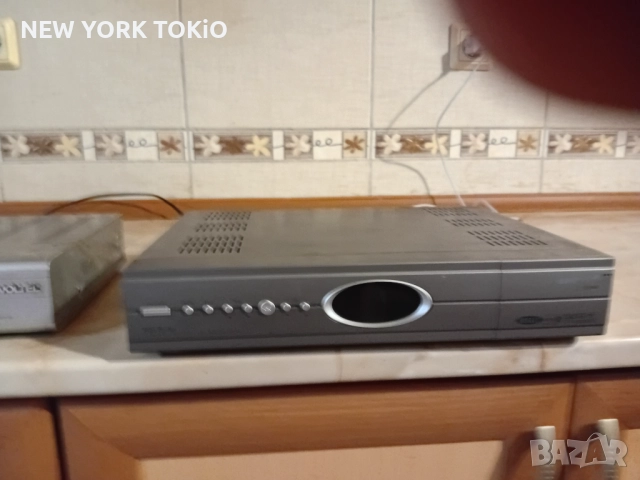 САТЕЛИТЕН ПРИЕМНИК , снимка 4 - Приемници и антени - 51698604