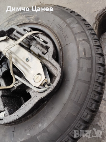 Продавам резервна гума комплект голф 4 , снимка 2 - Гуми и джанти - 52864023