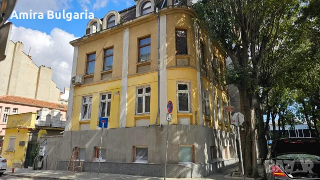 Партер в идеален център - Варна, снимка 3 - Етаж от къща - 55592047