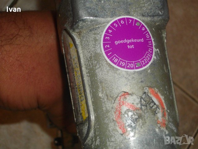 MAX-Голям Професионален Тапицерски Такер-Пневматичен-За Пирони До 50 мм, снимка 11 - Други инструменти - 35883033