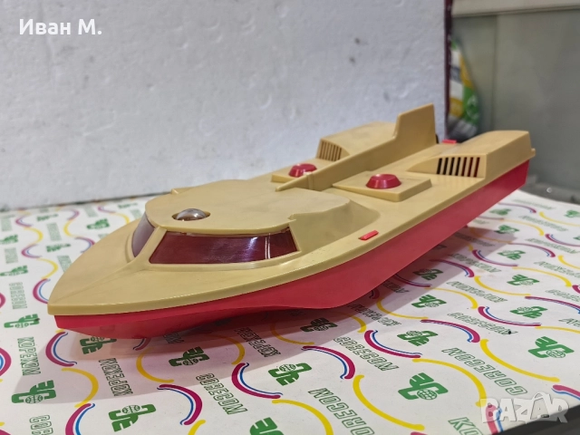 Стара съветска играчка с батерия Катер , снимка 2 - Антикварни и старинни предмети - 52321009