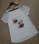КРАСИВА бяла блуза с дантелени рамене и ръкави, снимка 1 - Тениски - 41781936
