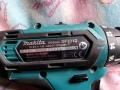 Makita 10,8-12V DF331D зарядно и куфар, снимка 2
