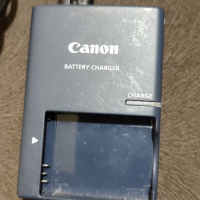 Зарядно Canon Battery charger CB-2LXE, снимка 3 - Батерии, зарядни - 36406536