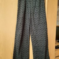 Панталон на Zara, бродерия върху памучен плат, снимка 1 - Панталони - 42056926