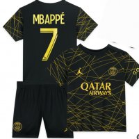 Екип Мбапе Меси Неймар + Анцуг Париж Детско 2023г ново футбол Black aNd Gold, снимка 5 - Футбол - 40024321