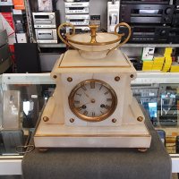 Колекционерски каминен часовник. Френски мрамор. Реставриран. Оригинална машина., снимка 2 - Антикварни и старинни предмети - 35915070