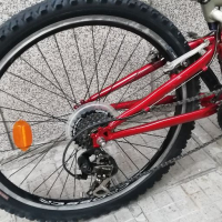 Велосипед колело 24цола 18скорости два амортисьора аиро капки подсилени много запазено технически ок, снимка 3 - Велосипеди - 36324282