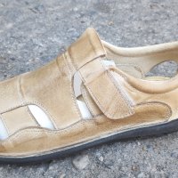 продавам на едро обувки от естествена кожа , снимка 6 - Дамски ежедневни обувки - 44399380