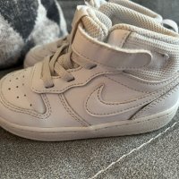 Nike кецове маратонки 25 номер, снимка 4 - Детски маратонки - 39905535