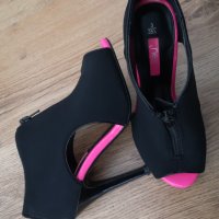 Дамски летни обувки с ток, снимка 5 - Дамски боти - 38829527