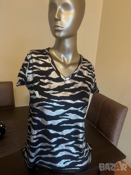 Дамска тениска със сребърни мотиви !, снимка 1