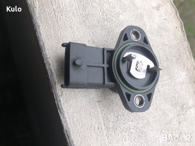 Kia Caens 1.6    сензор за положение на дроселната клапа, снимка 1