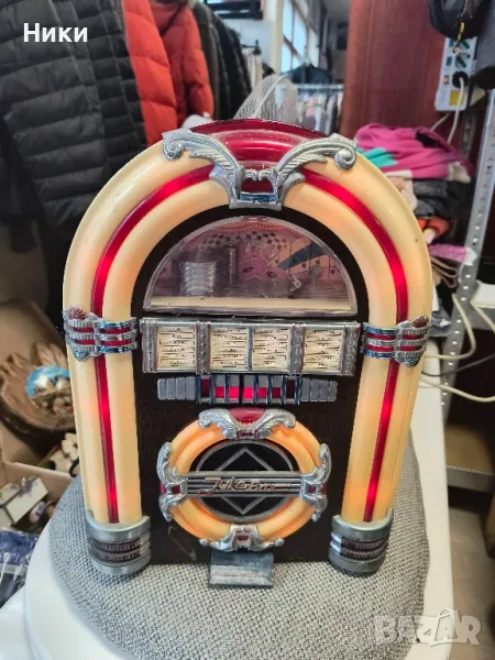 Джубокс работещ в добро състояние , снимка 1