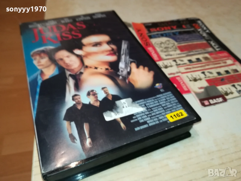 JUDAS KISS-ORIGINAL VHS VIDEO TAPE-ВНОС GERMANY 2609251648, снимка 1