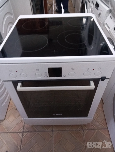 Свободно стояща печка с керамичен плот Бош Bosch с две години гаранция!, снимка 1