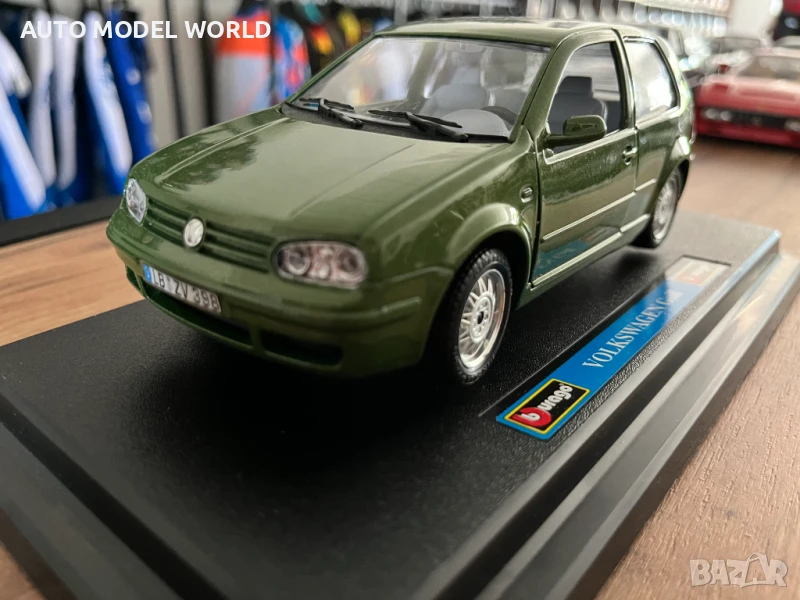 Метална колекционерска количкa BBURAGO VW GOLF 4 мащаб 1:24, снимка 1