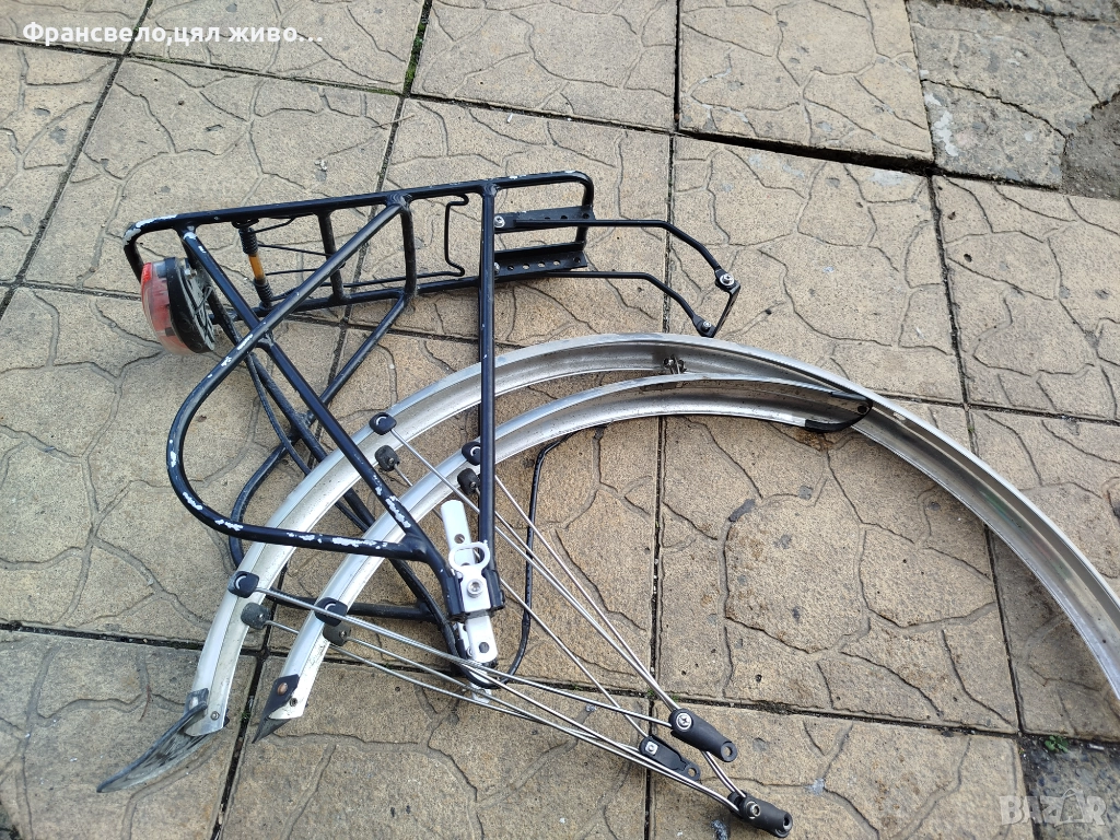 28 цола багажник с калници и светлина за велосипед колело , снимка 1