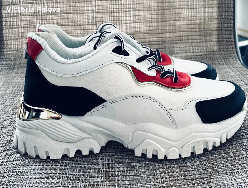 Красиви маратонки стелка 23,5см, снимка 1