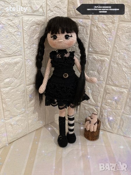 Уензди Адамс , снимка 1