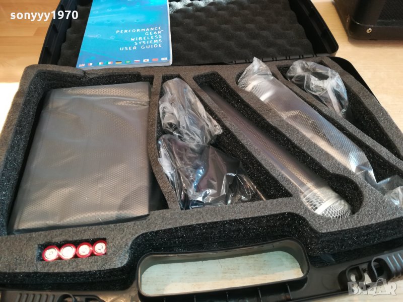 SHURE 2 MIC WIRELESS+КУФАР 2102221743, снимка 1