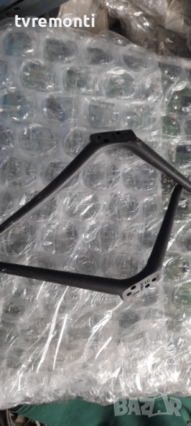 оригинална стойка за телевизор BRANDT модел B4306UHD, снимка 1