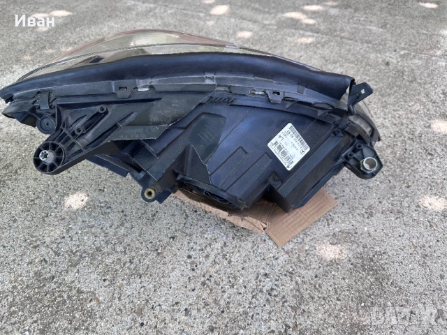 Ляв фар за Мерцедес w204 фейс, снимка 3 - Части - 51555529