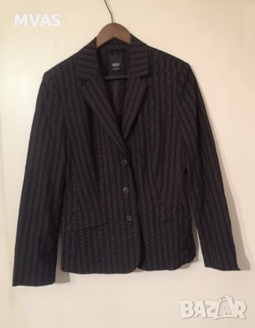 Ново черно сако с дълъг ръкав M 38 размер тънко райе, снимка 2 - Сака - 35795788