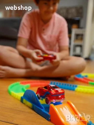 Детска Писта Magic Tracks RC 10ft Racetrack кола с дистанционно управление, снимка 6 - Коли, камиони, мотори, писти - 47543399
