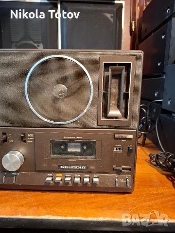 Продава се касетофон Grundig RR2000. , снимка 3 - Радиокасетофони, транзистори - 53294112