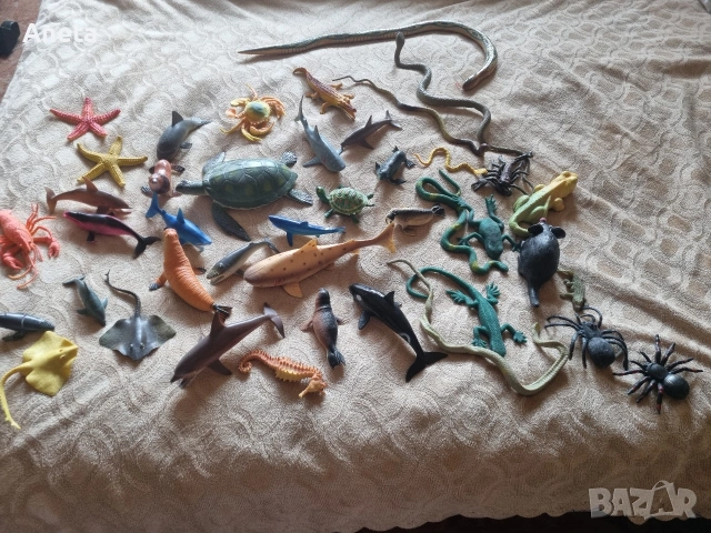 Огромен лот пластмасови и гумени играчки на морски животни и влечуги
