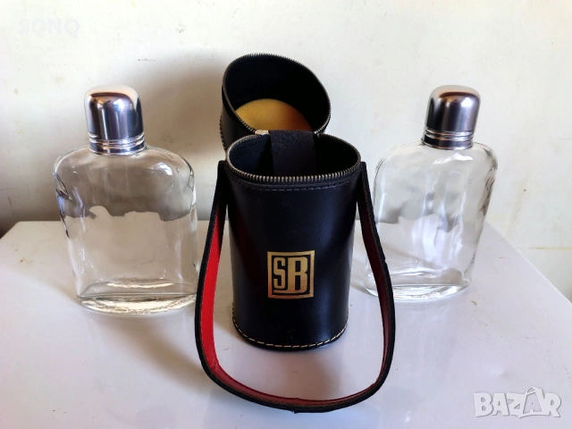 Английски Кожен Калъф Със Бутилки-Пътен Бар, снимка 2 - Антикварни и старинни предмети - 53556038