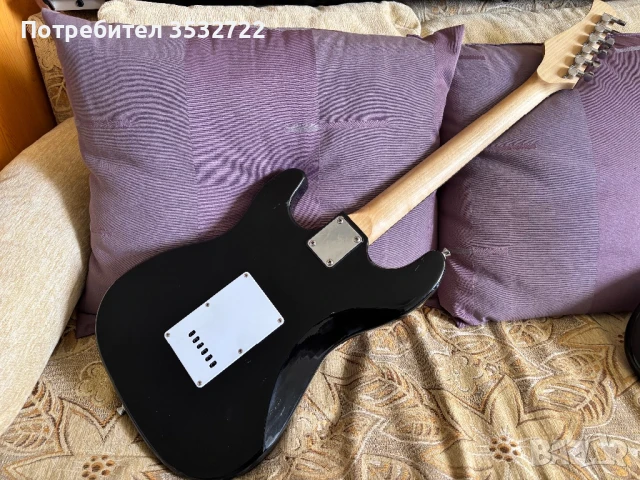 Електрическа китара, снимка 4 - Китари - 50829997