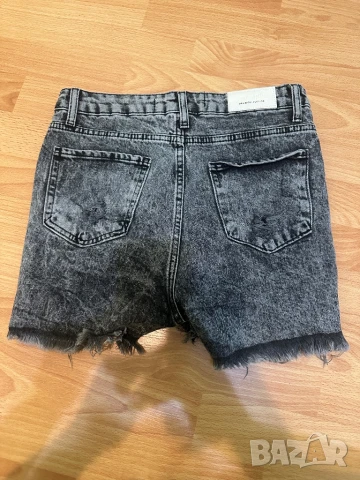 Къси гащи, снимка 3 - Къси панталони и бермуди - 51310042