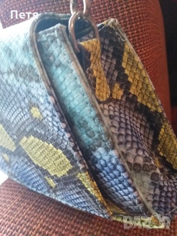 Чисто нова средна чантичка за вашите разноцветни обувки , снимка 2 - Чанти - 35930675