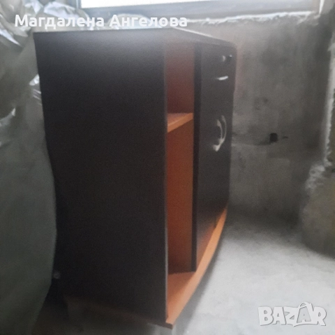 Дървен кафяв шкаф, снимка 2 - Шкафове - 52075517