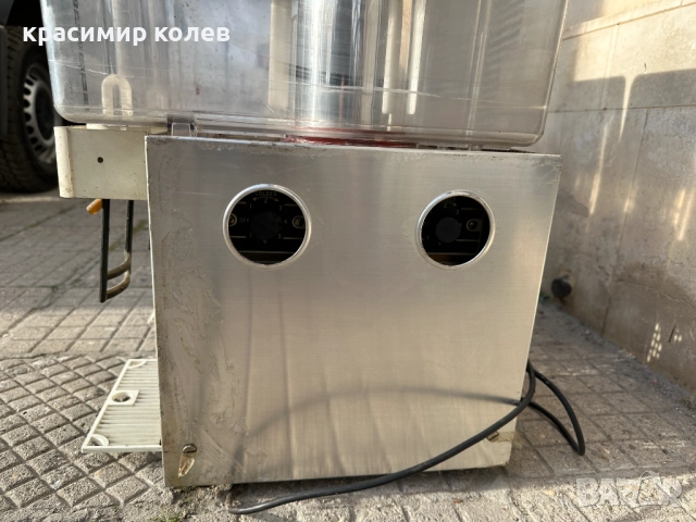 италианска професионална машина за охлаждане на сок или айран, снимка 6 - Обзавеждане за заведение - 52898575