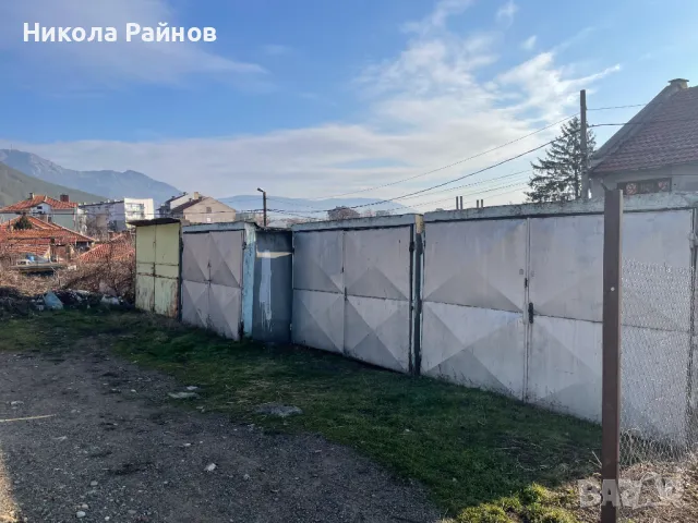 Гараж под наем в Комлука Широк Център, снимка 3 - Гаражи и паркоместа - 49218655