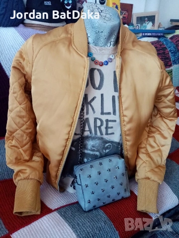 Дамски златен бомбър М#, снимка 5 - Якета - 53497433