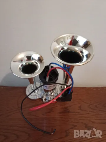 Въздушен клаксон с компресор 12 v., снимка 2 - Селскостопанска техника - 49587594