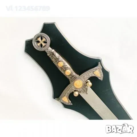 Средновековен темплиерски Меч + дървена поставка за стена, снимка 2 - Колекции - 50687000