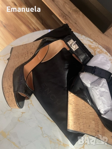 Givenchy сандали , снимка 2 - Сандали - 56202105