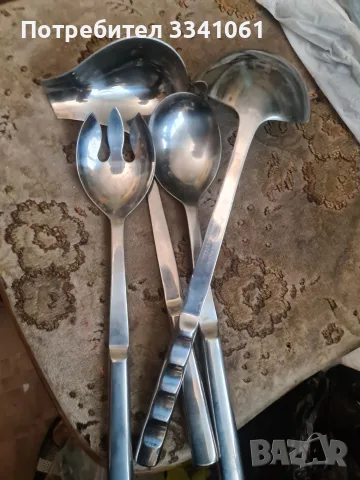 Комлект прибори за сервиране 