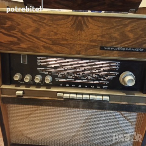 VEF Rapsodija радиограмофон Лампов + 30 плочи за 75 €вро, снимка 2 - Други - 51964431