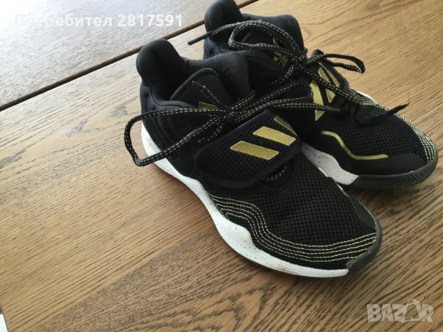 Оригинални детски маратонки Adidas, размер US 4, снимка 1