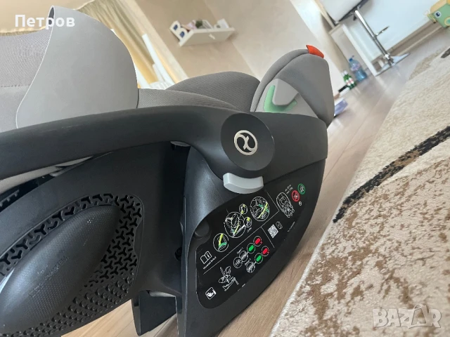 Стол за кола Cybex Cloud G I-Size Lava Grey, снимка 7 - Столчета за кола и колело - 51030391