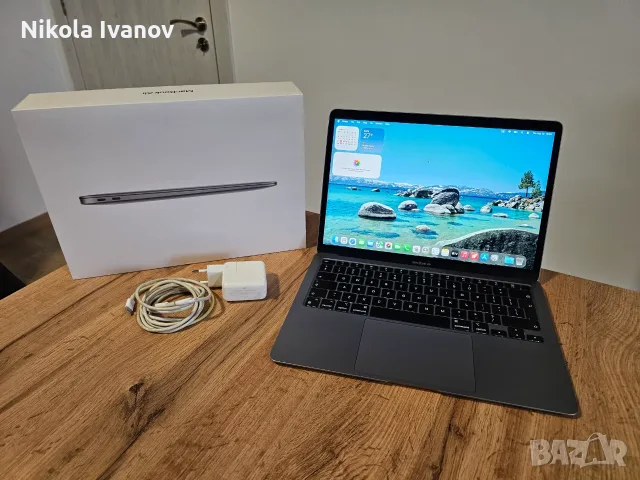 Apple MacBook Air M1 13 inch (2020) 16GB RAM | 256GB SSD | 84% батерия | зарядно+кутия | Space Gray