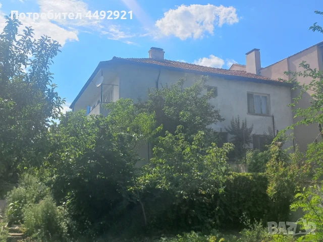 Къща  на два етажа .цена 155000 евро, снимка 2 - Къщи - 50576952