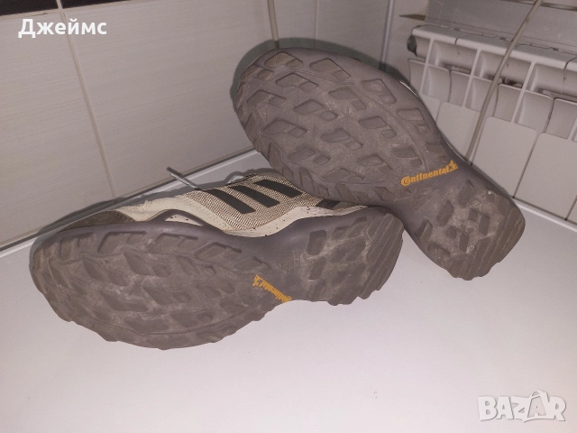 Оригинални маратонки Adidas , снимка 4 - Маратонки - 52811098